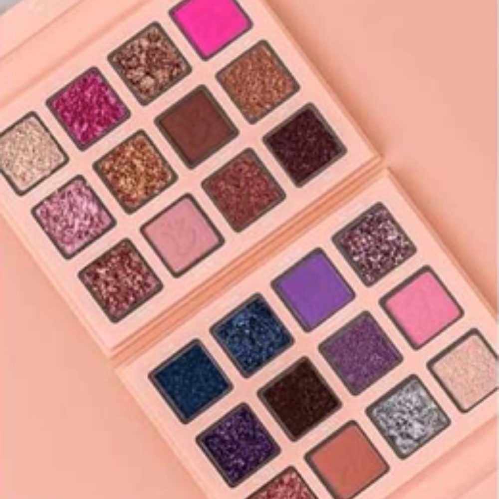 GREAT GIFT! 2 PIECE BEAUTY CREATIONS - SET - MURILLO TWINS EYESHADOW PALETTES